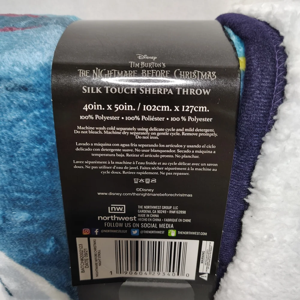 The Nightmare Before Christmas White Silk Touch Sherpa Throw Size 40x50 In New